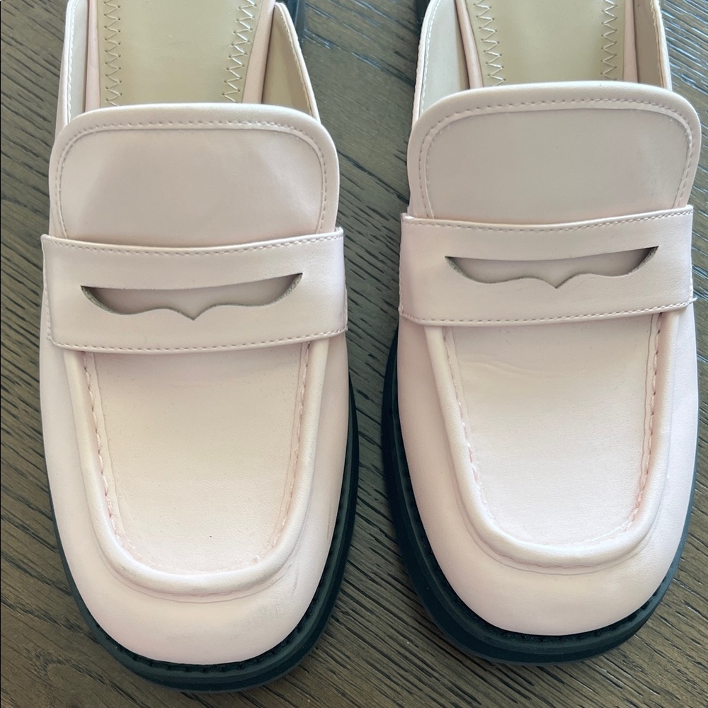 BP Women's Light Pink Loafers. Size 10 - Picture 4 of 5